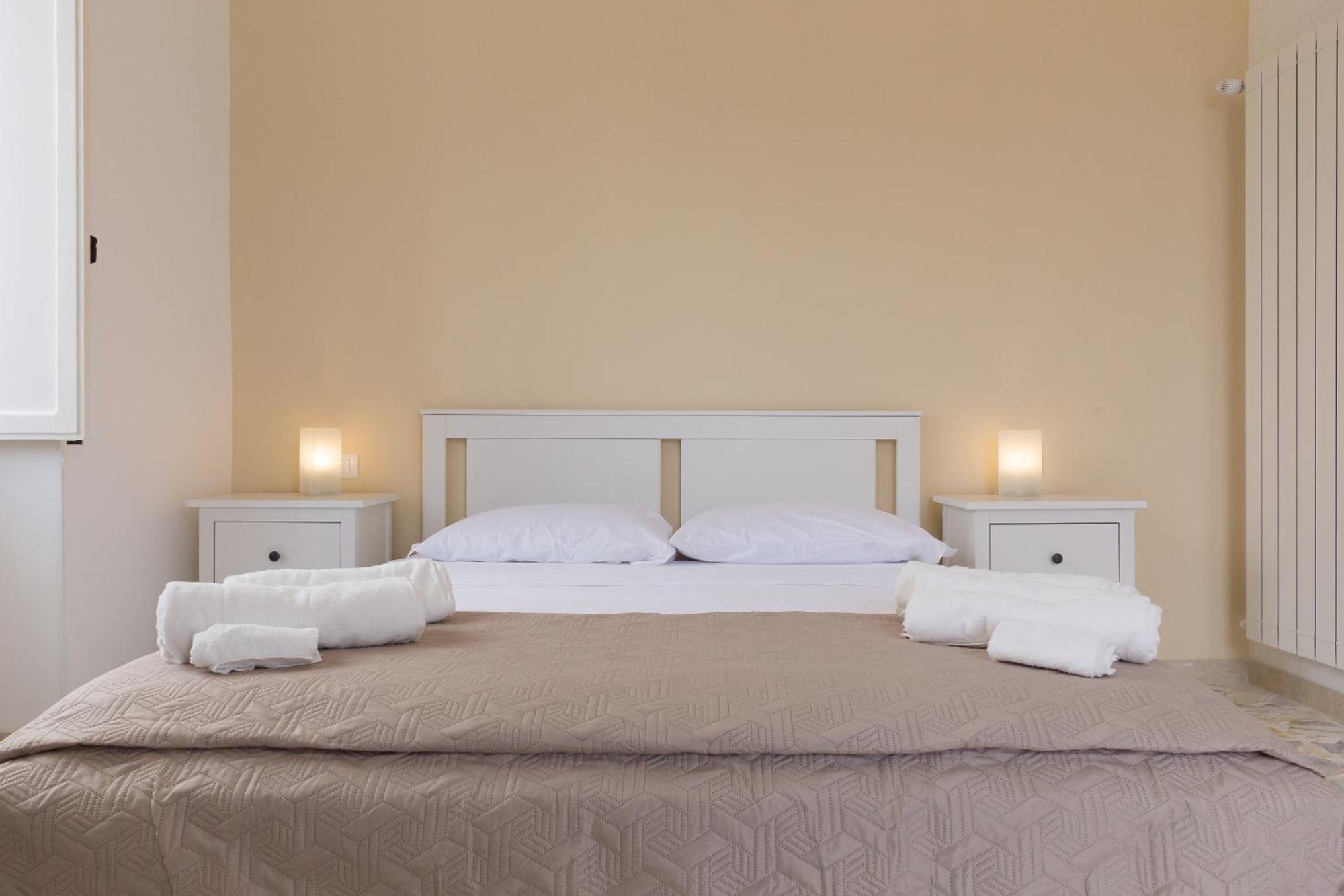 Al Corso Apartments โนโต ภายนอก รูปภาพ